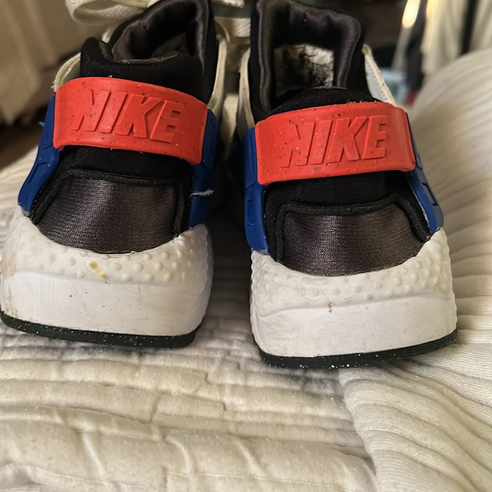 Huaraches - Picture 2 of 3